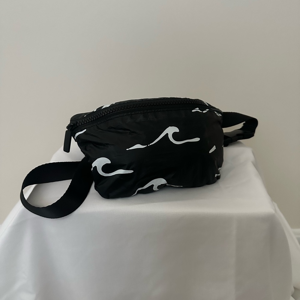 Aloha Belly Bag